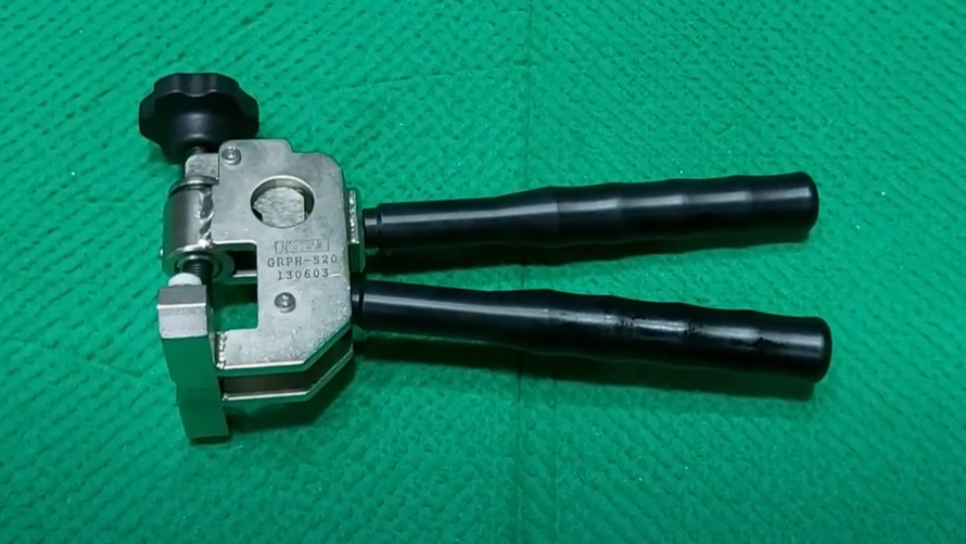 alat potong kaca tebal