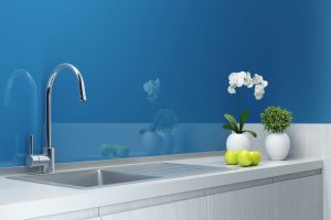 Backsplash kaca custom