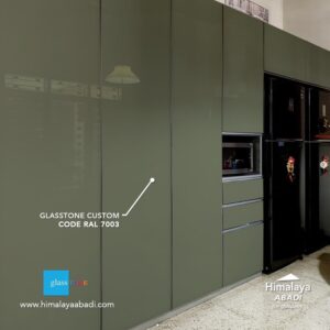 kaca glasstone adalah