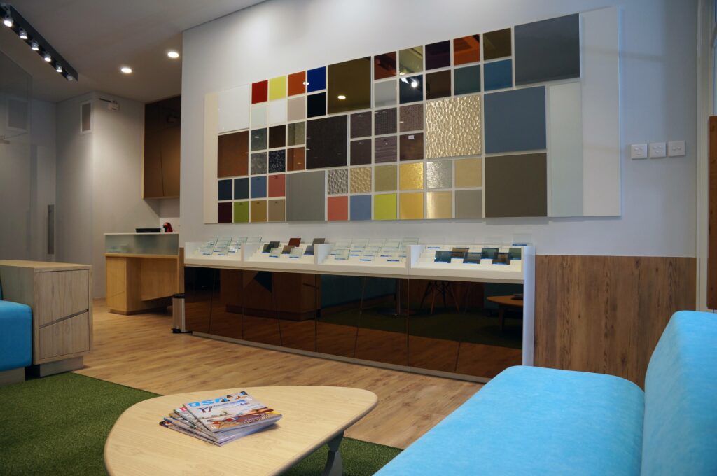 toko kaca di jakarta utara