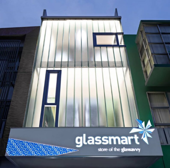 Toko Kaca di Pontianak